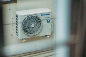 Zwolnienie online na&nbsp;infekcję po&nbsp;klimatyzacji – kiedy teleporada może zakończyć się zwolnieniem